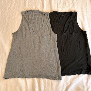 Set of 2 Madewell Whisper Cotton V-Neck Pocket Tank Small